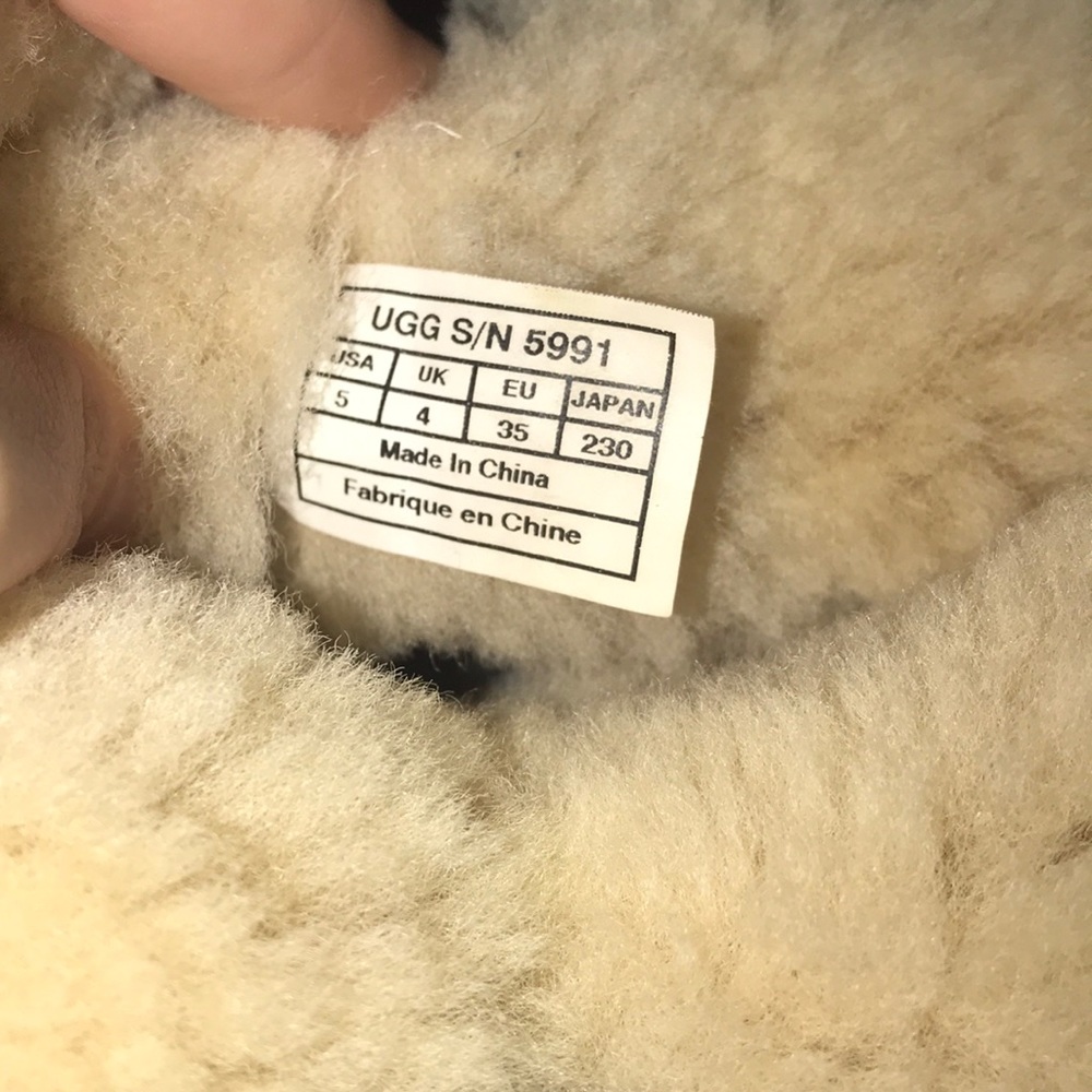 Bailey Button Ugg - image 5